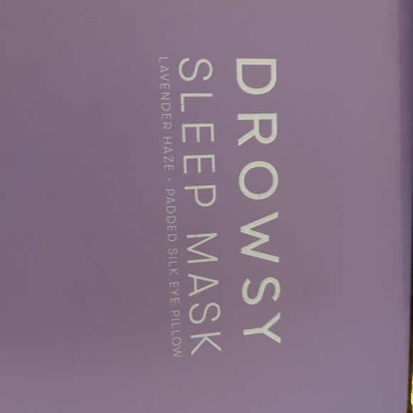 Lavender Haze Silk Sleep Eye Mask NWT - Picture 6 of 8